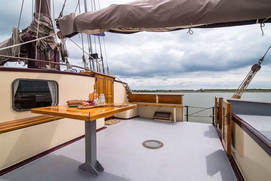 Segeln mit Plattbodenschiff rund ums IJsselmeer - Deck