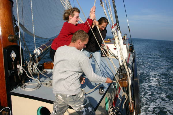 Segelblog - Teamevent-Idee: Meeting auf einem Segelschiff